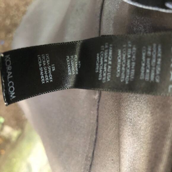 Koral Leggings Lustrous Midrise Silver Grey Crop Infinity Stretchy Small - Picture 6 of 7